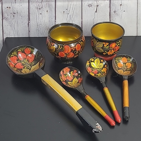 Vintage USSR Hand Made in Russia Floral Berry Gold Black Wood Spoon & Bowl Set 6 - Picture 1 of 17
